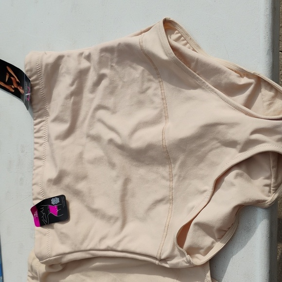 NWT Maidenform Beige Firm Control High Waist Shaping Brief - Picture 1 of 16